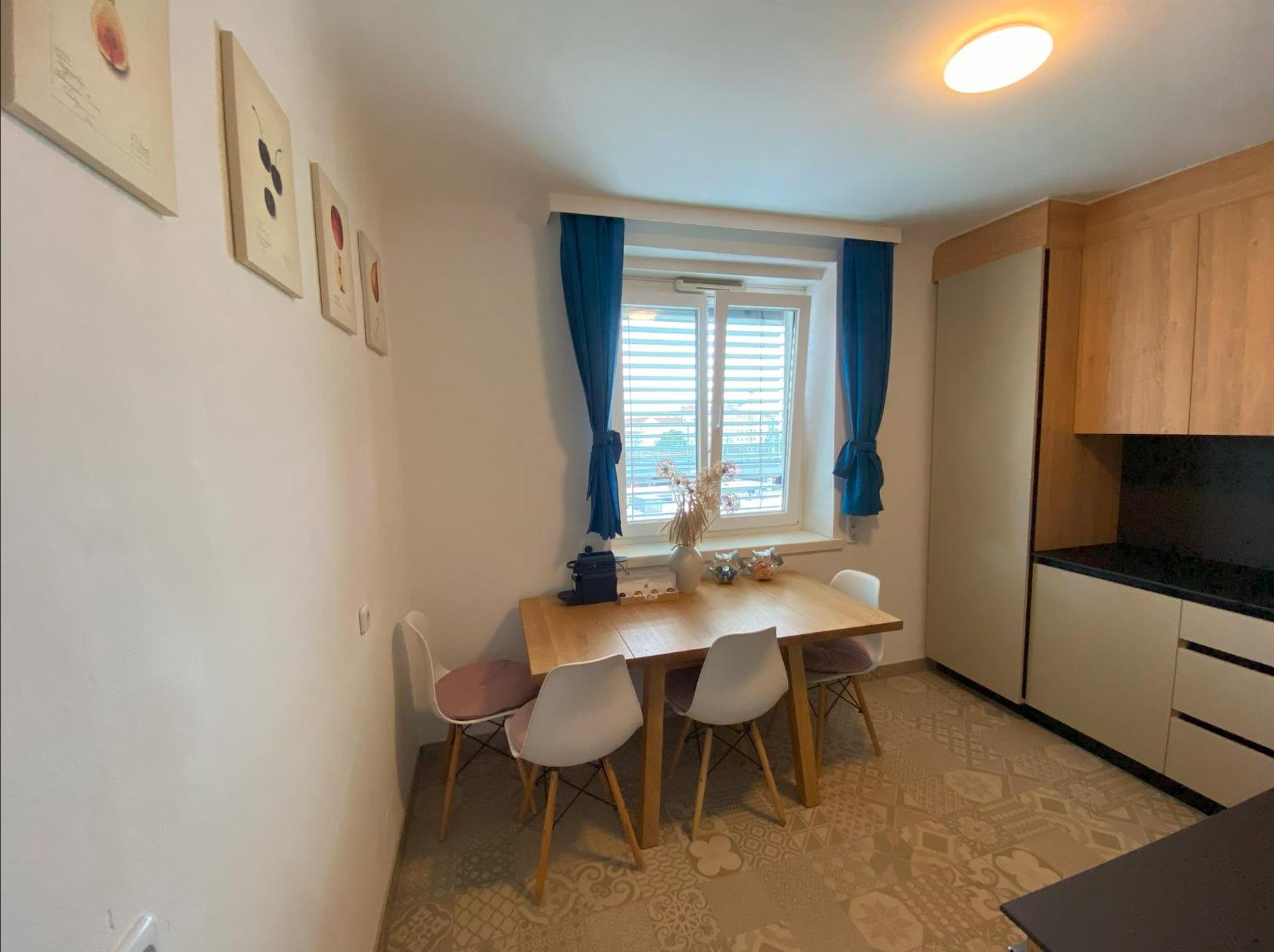 Anzotika Central Apartment, Wenen Buitenkant foto